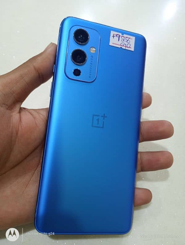 OnePlus 9 3