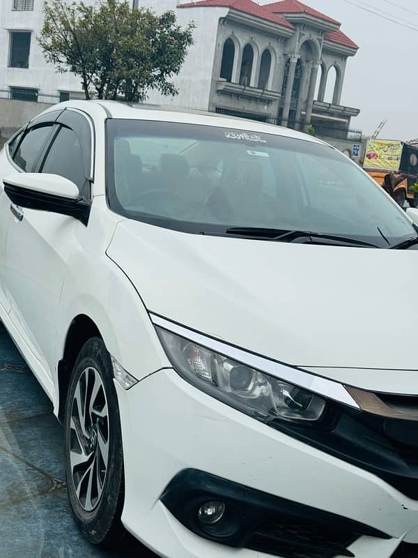 Honda Civic Oriel 2018 13