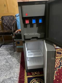 Oreint Dispenser hot and cold  Few Month used 3 taps