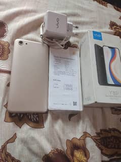 vivo y18i