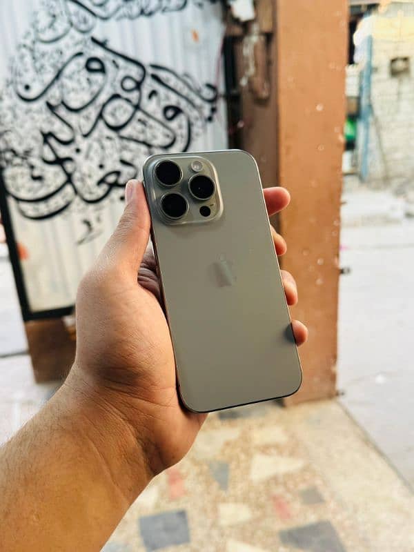 iphone 15 Pro Natural 100 health 1