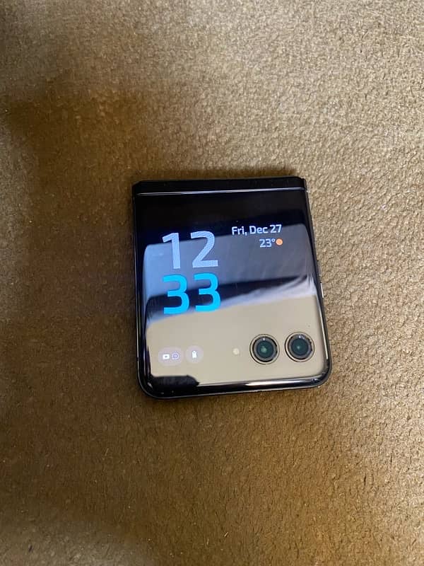 moto razr 40 ultra flip 12/256 non pta 0