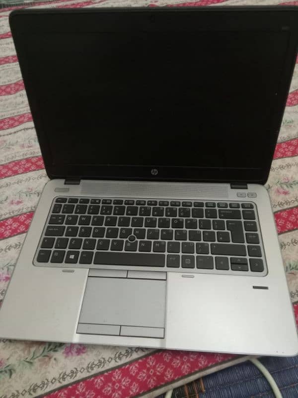 HP laptop 5th generation 1