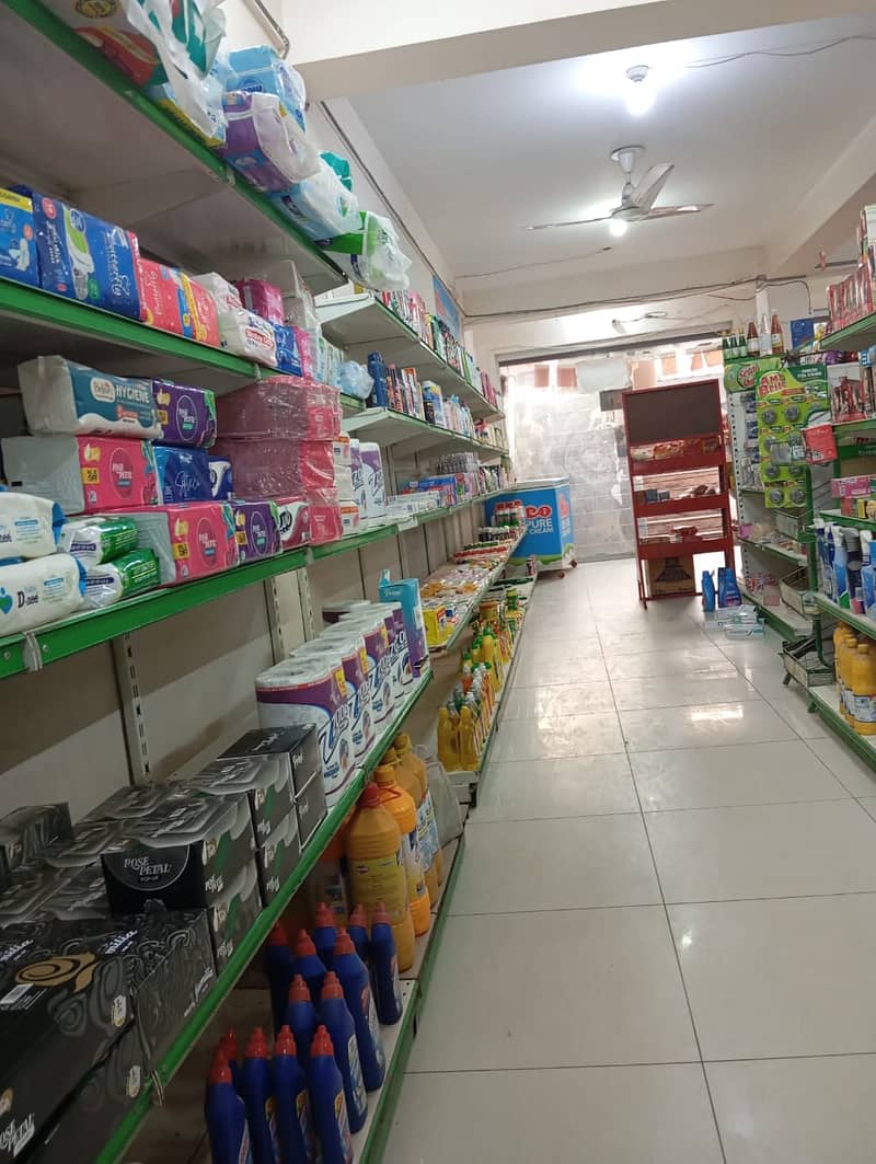 Haroon super mart jinnah garden phase 1 Running cash n carry for sale 3