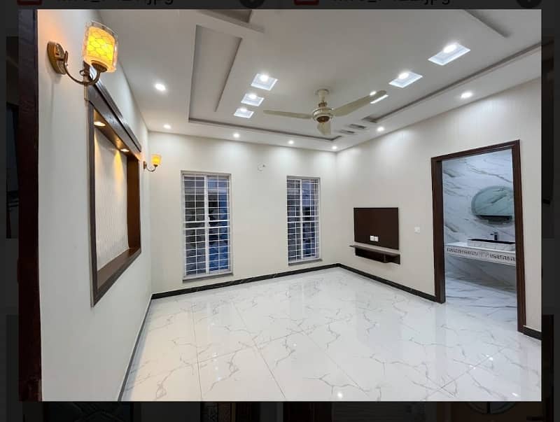 House For sale In Lahore 8