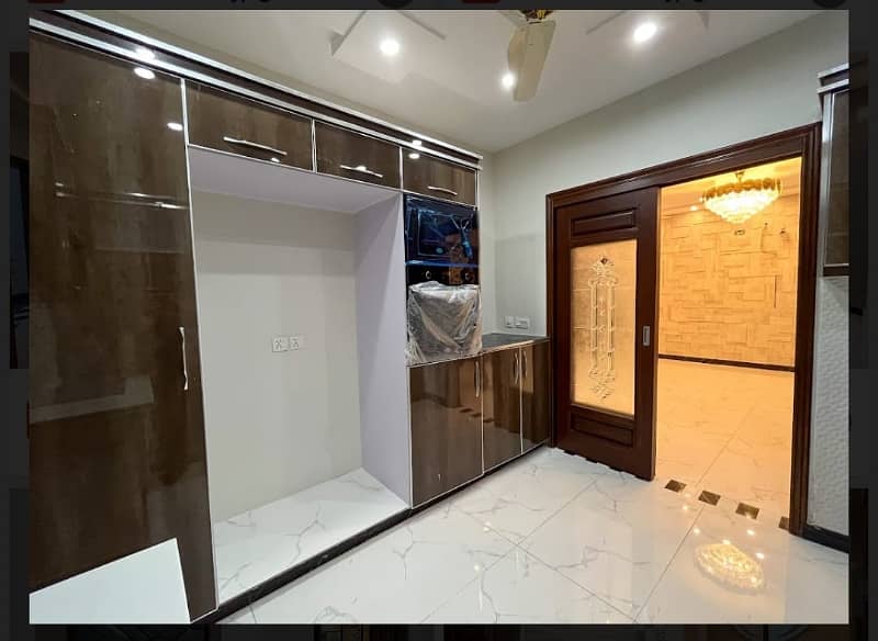 House For sale In Lahore 11