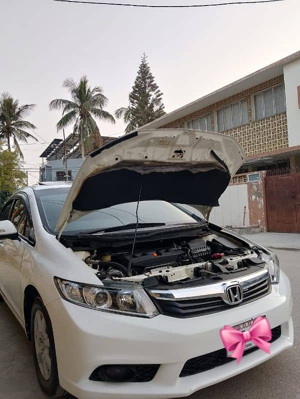 Honda Civic Oriel 2015. Own Sealed Engine. Urgent Sell 3