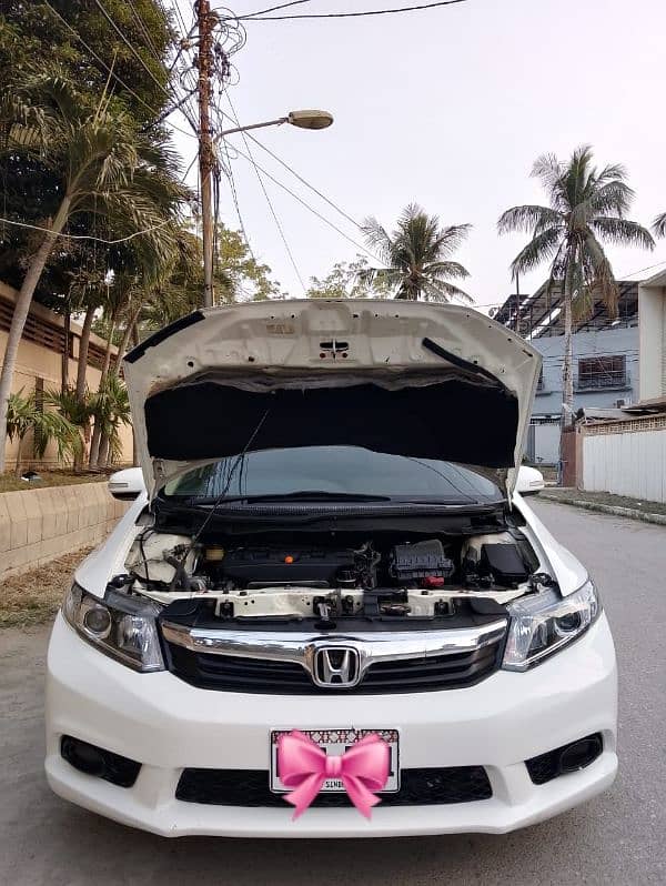 Honda Civic Oriel 2015. Own Sealed Engine. Urgent Sell 5