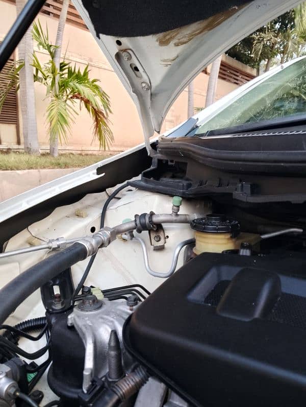 Honda Civic Oriel 2015. Own Sealed Engine. Urgent Sell 13