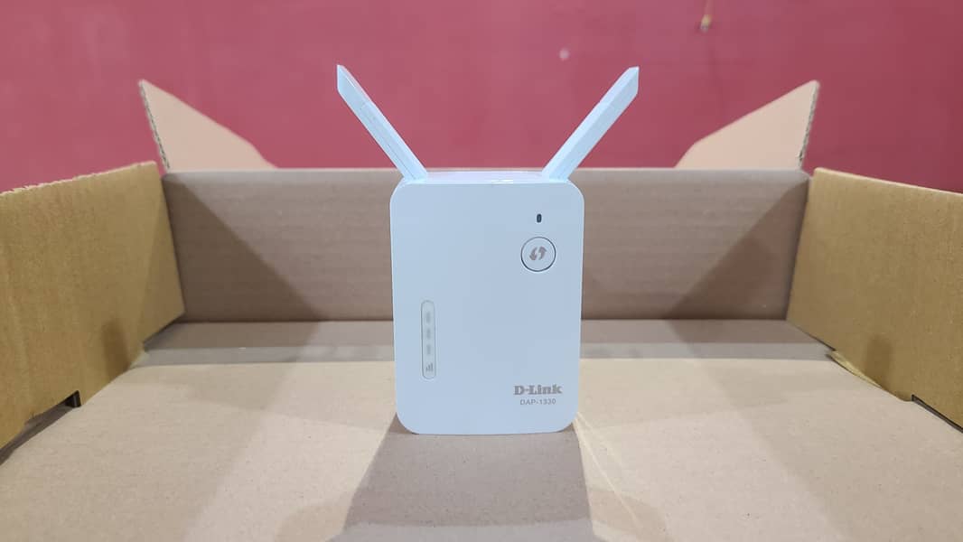 D-Link DAP-1330 N300 Wireless WiFi Range boost'' er ( Branded Used) 9