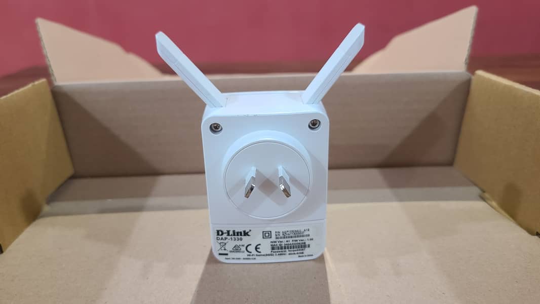 D-Link DAP-1330 N300 Wireless WiFi Range boost'' er ( Branded Used) 11