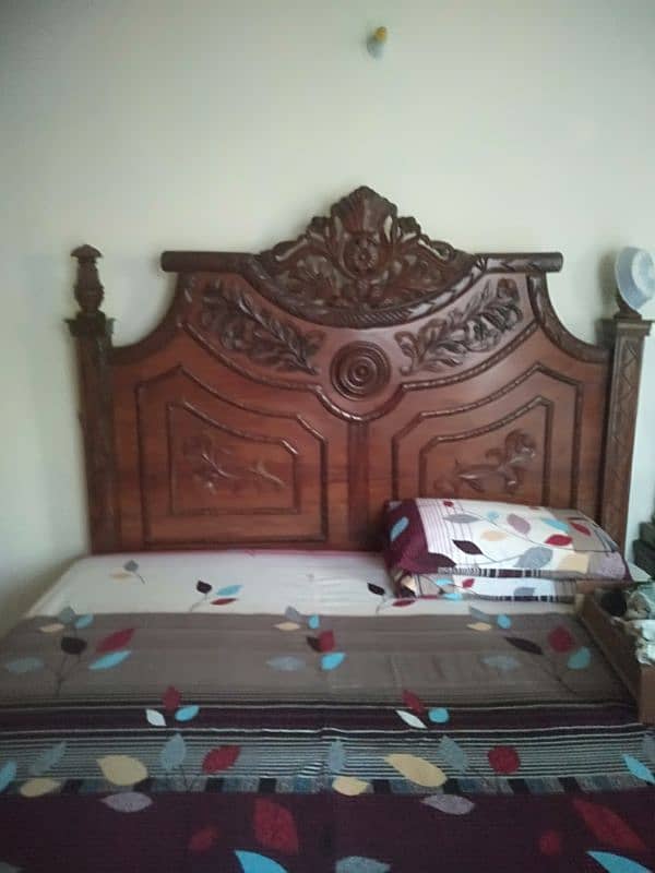 wooden chanyoti bed set 0