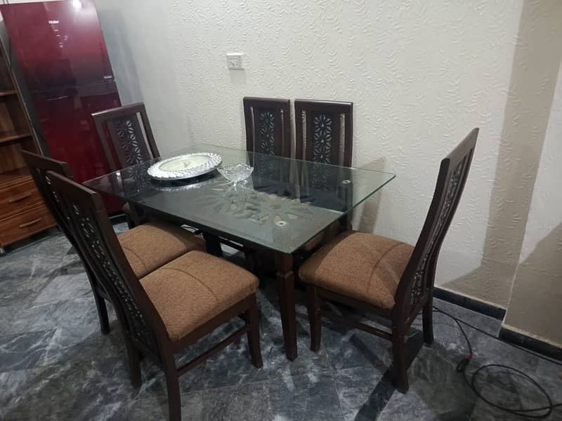 Dining set, 6 chairs 4