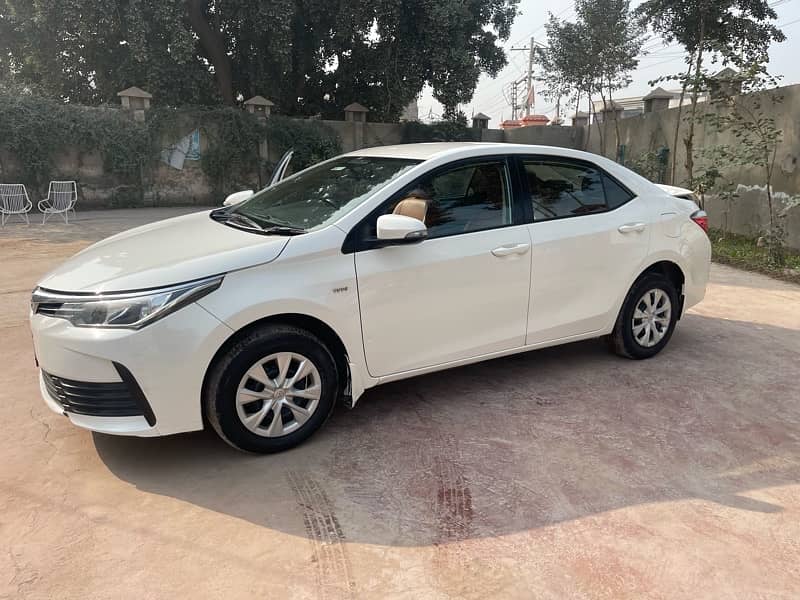 Toyota Corolla GLI 2020 super white 5