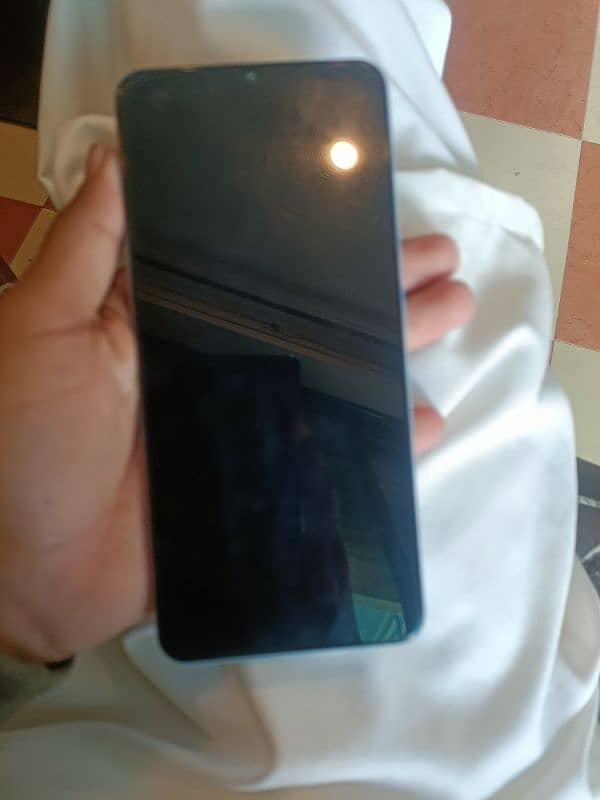 realme 10 by 10 condition only 2 month used 3