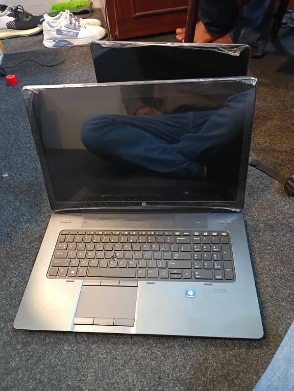 HP ZBook 4th 8gb 500Gb 2Gb Graphics 17" 0