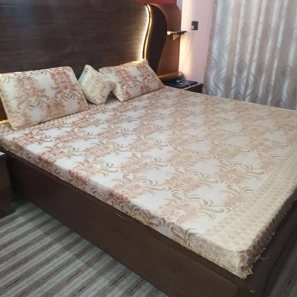 Bedroom Furniture For Sale in Mint Condition 0