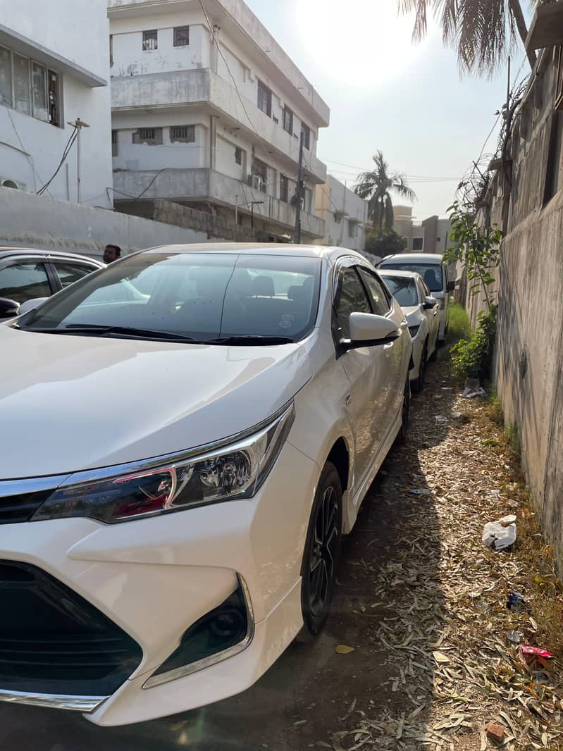 Toyota Corolla Altis 2023 4