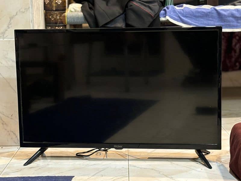 Haier 32 Inch Smart TV Full HD Slightly used 0