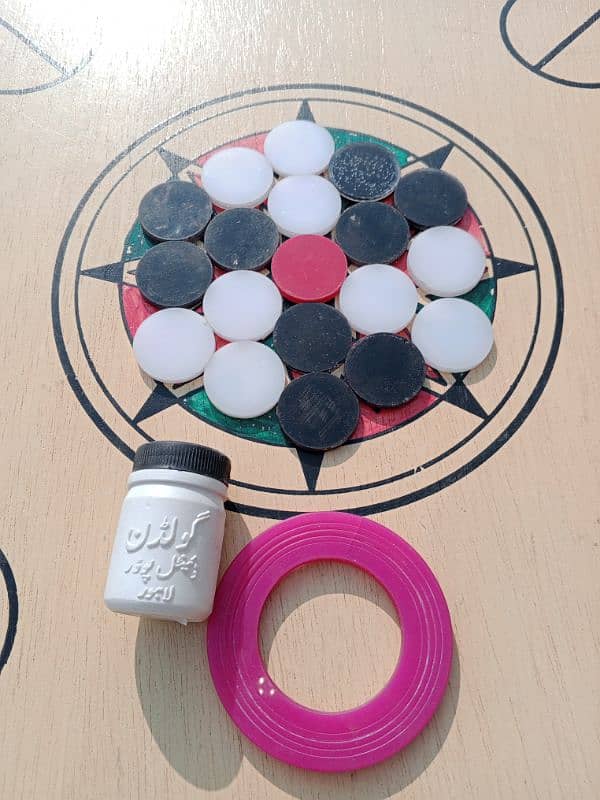 Carrom Board with coin, striker and powder 4