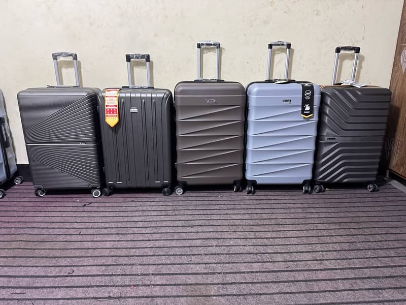 Suitcases at reasonable Prices/ Luggages/ travel bag 9