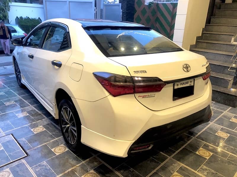 Toyota Corolla Altis 2018 1