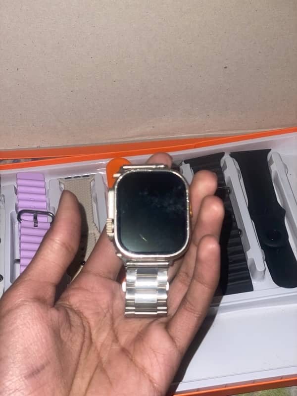 Smart watch y80  condition 10/10  on WhatsApp number 03211782775 5