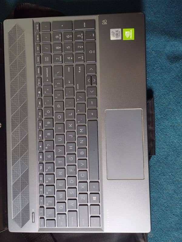 HP PAVILION 15-cs3xxx 4