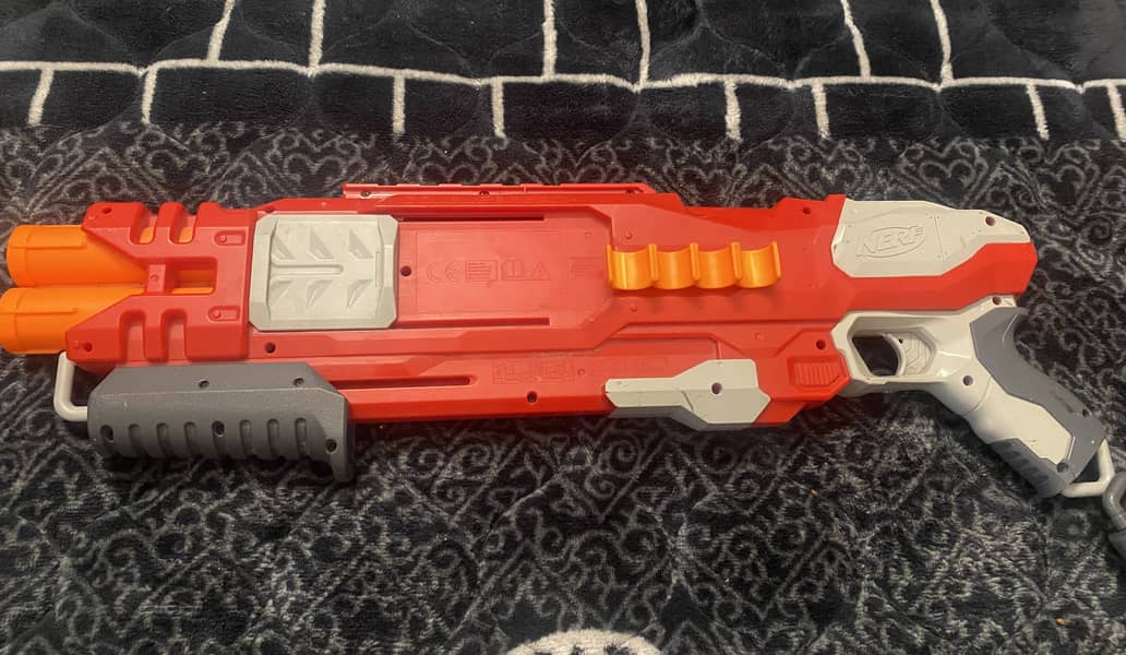 Nerf gun ! 100% working condition 1