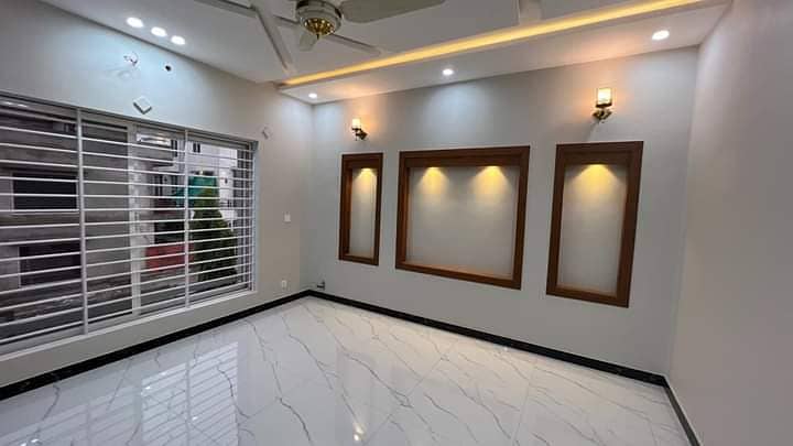 10 Marla 5 Bed Designer Luxury House For Rent Available in Bahria Town Phase 2 2