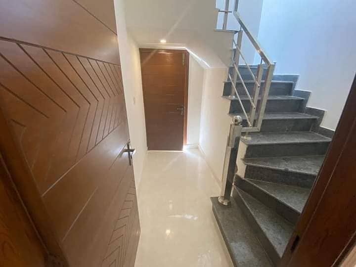 10 Marla 5 Bed Designer Luxury House For Rent Available in Bahria Town Phase 2 8