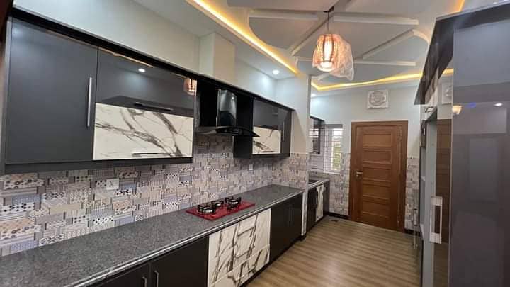 10 Marla 5 Bed Designer Luxury House For Rent Available in Bahria Town Phase 2 18