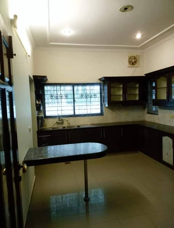 16 Marla 6 Bed House For Commercial Use Available in Gulraiz Housing Scheme 2