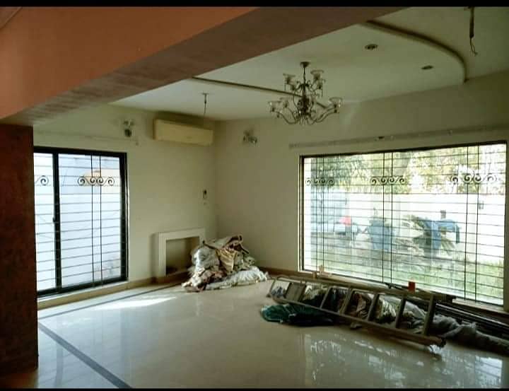 16 Marla 6 Bed House For Commercial Use Available in Gulraiz Housing Scheme 10