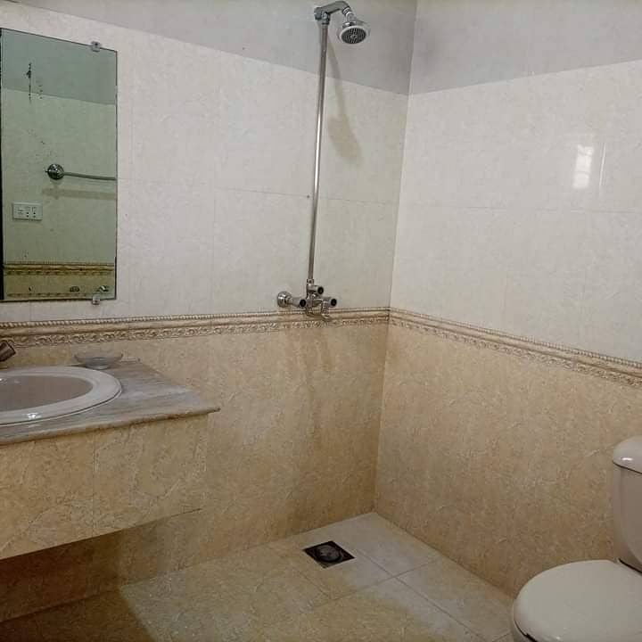 10 Marla 2 Bed Upper Portion For Rent Available in Bahria Phase 3 8