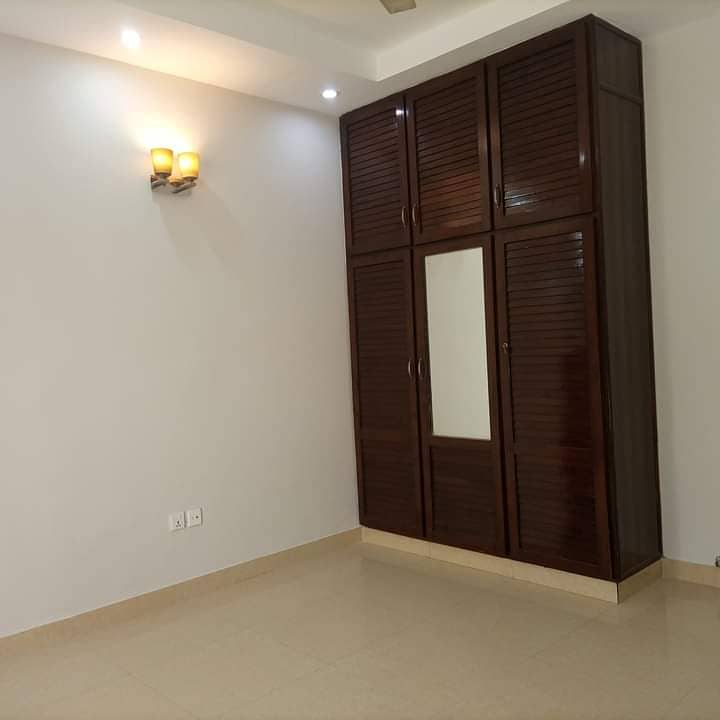 10 Marla 2 Bed Upper Portion For Rent Available in Bahria Phase 3 9