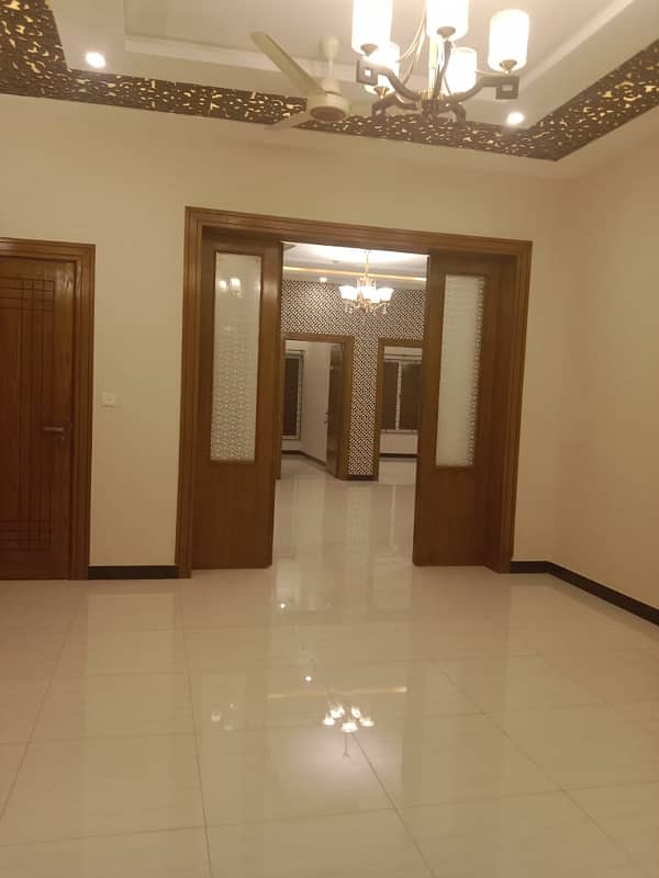 12 Marla House For Rent Available in Media Town 4