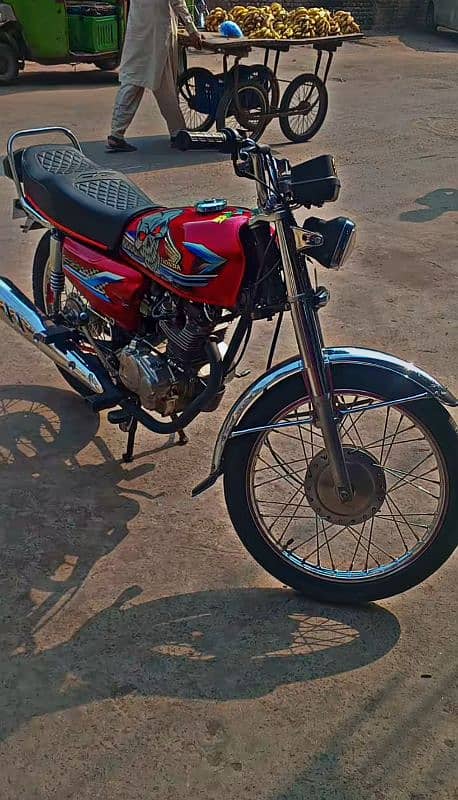 Honda 125 _ 2012 model All okay engine proper geanuine 2