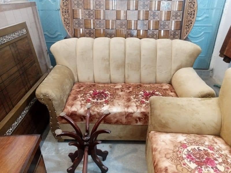 sofa repairing 03709532689 3