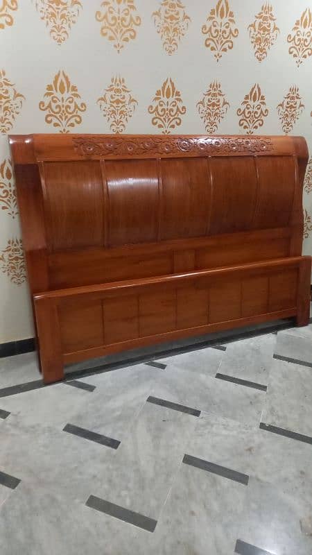 Solid Wooden bed Brand New never used 0321///512///0593 3