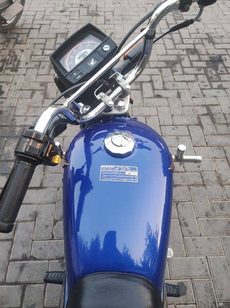 Honda CD-70 (Blue) 10