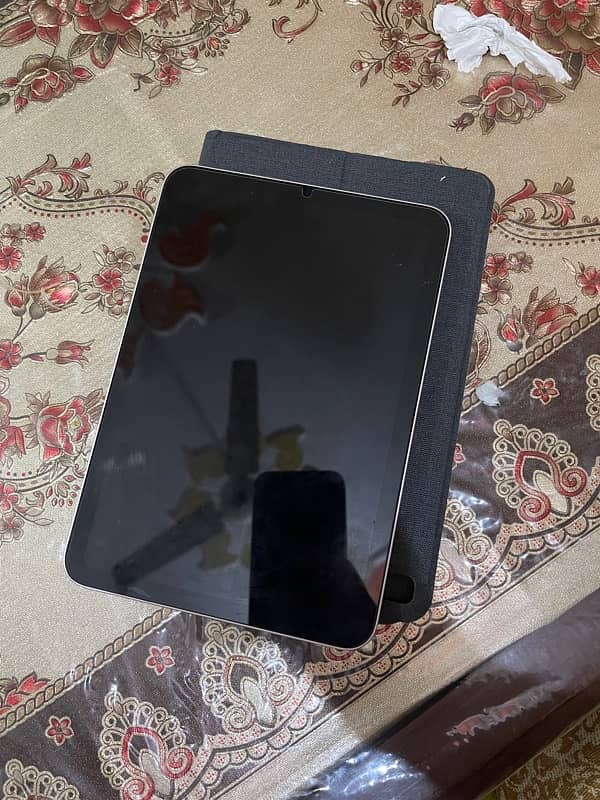 ipad mini 6 (64)gb LLA model with box 4