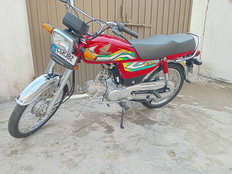 Honda !cd 70 2023 model Isb number 12