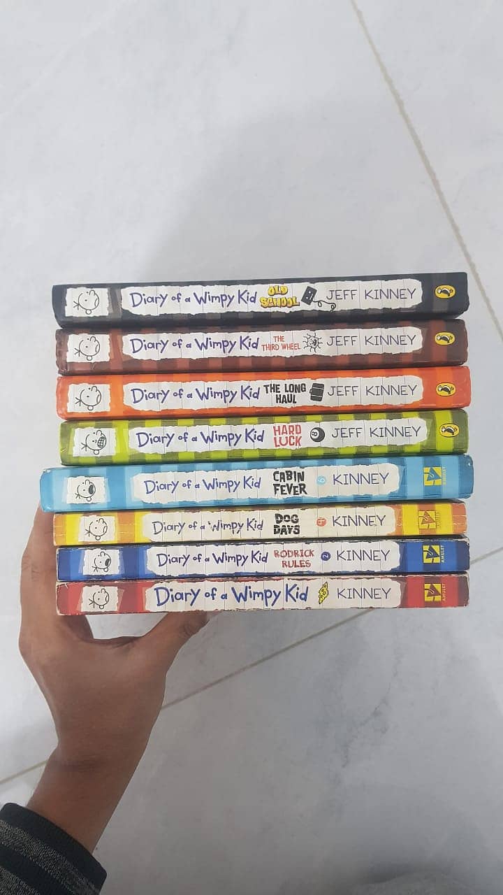 DIARY OF A WIMPY KID AND BIG NATE COMIC BOOKS 1