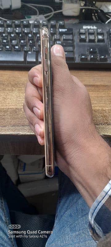 iphone 11pro golden colour pta approved 6