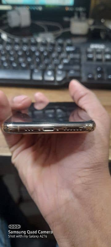 iphone 11pro golden colour pta approved 7