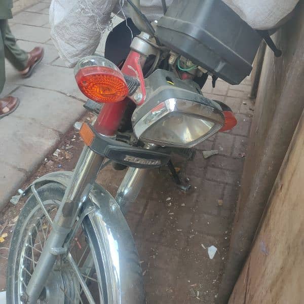 bike me koi Kam nhi hai bilkul ok hai 0