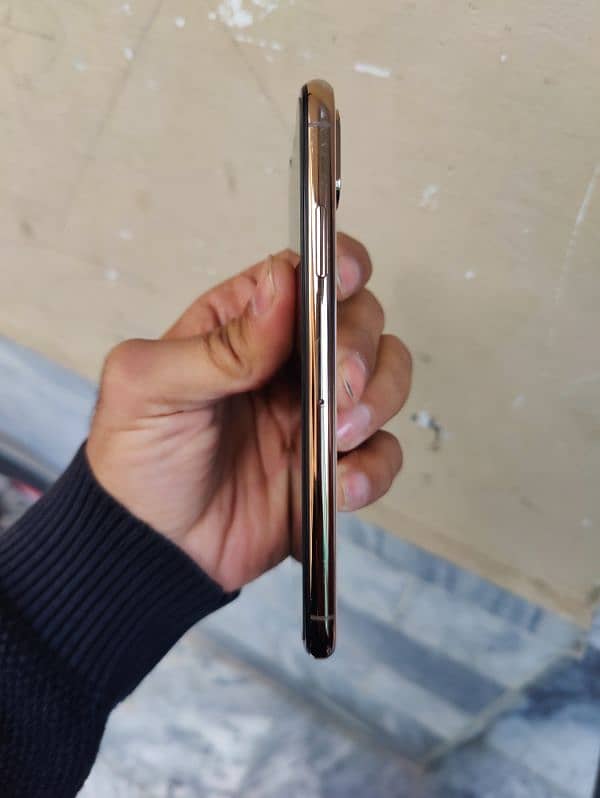 iPhone XS (non pta) 5