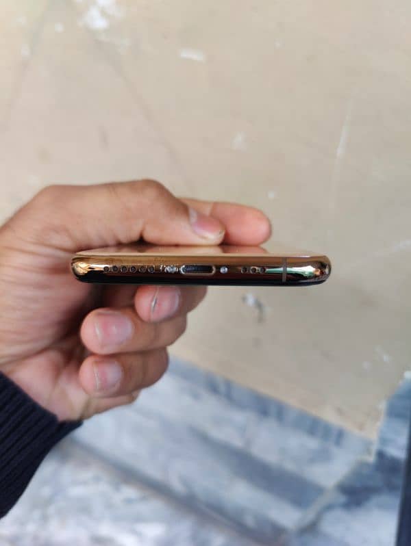 iPhone XS (non pta) 6