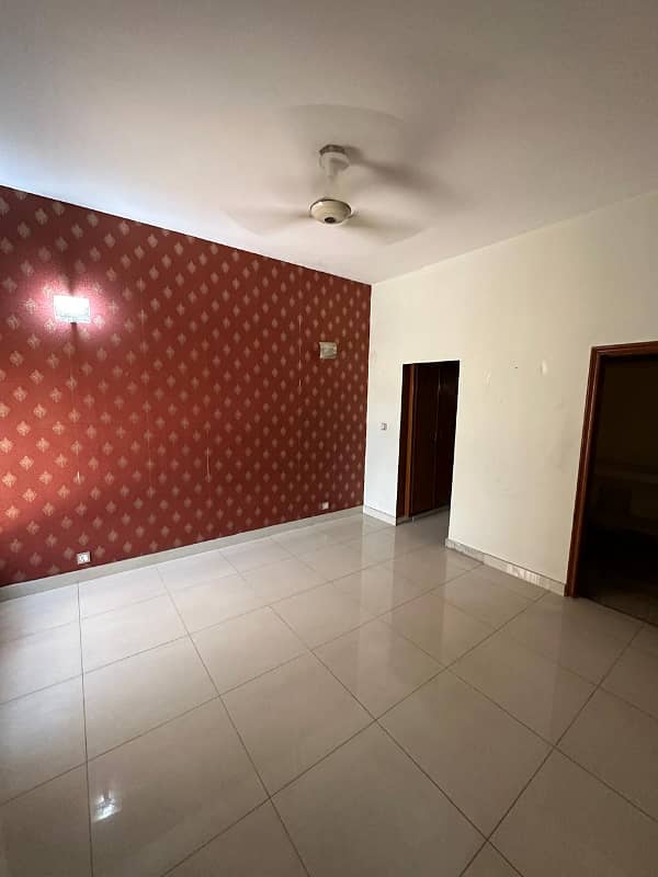 10 Marla House in Faisal Town near to Moulana Shokat Ali Road for family or for Silent Office 17